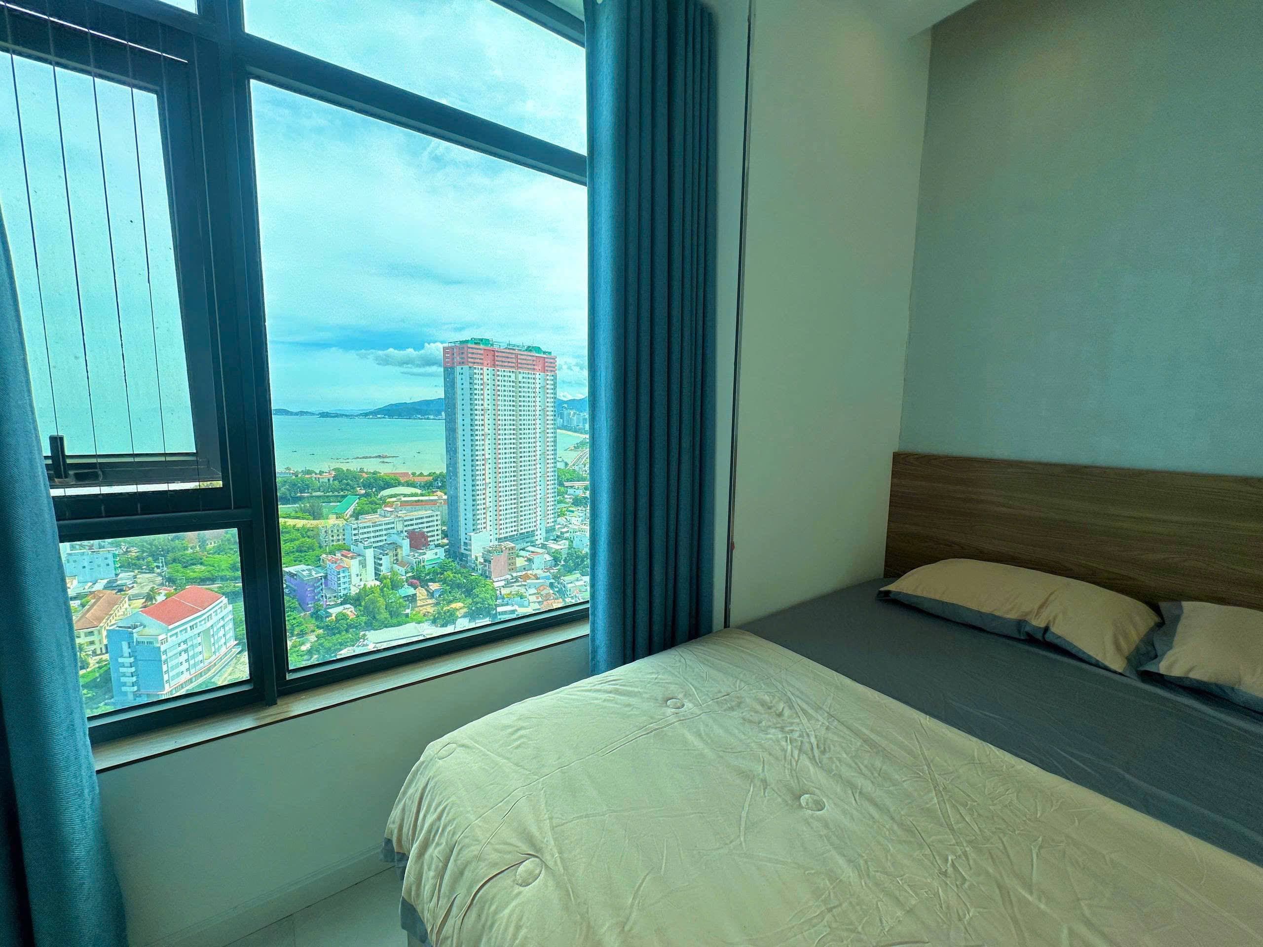 2 BR Apt — 5