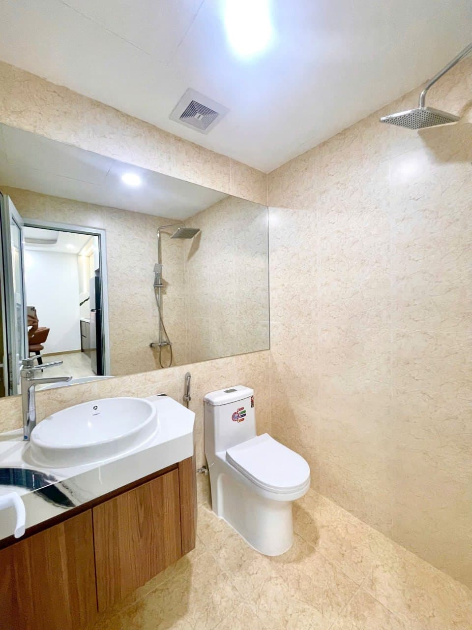 1 BR Apt — 5