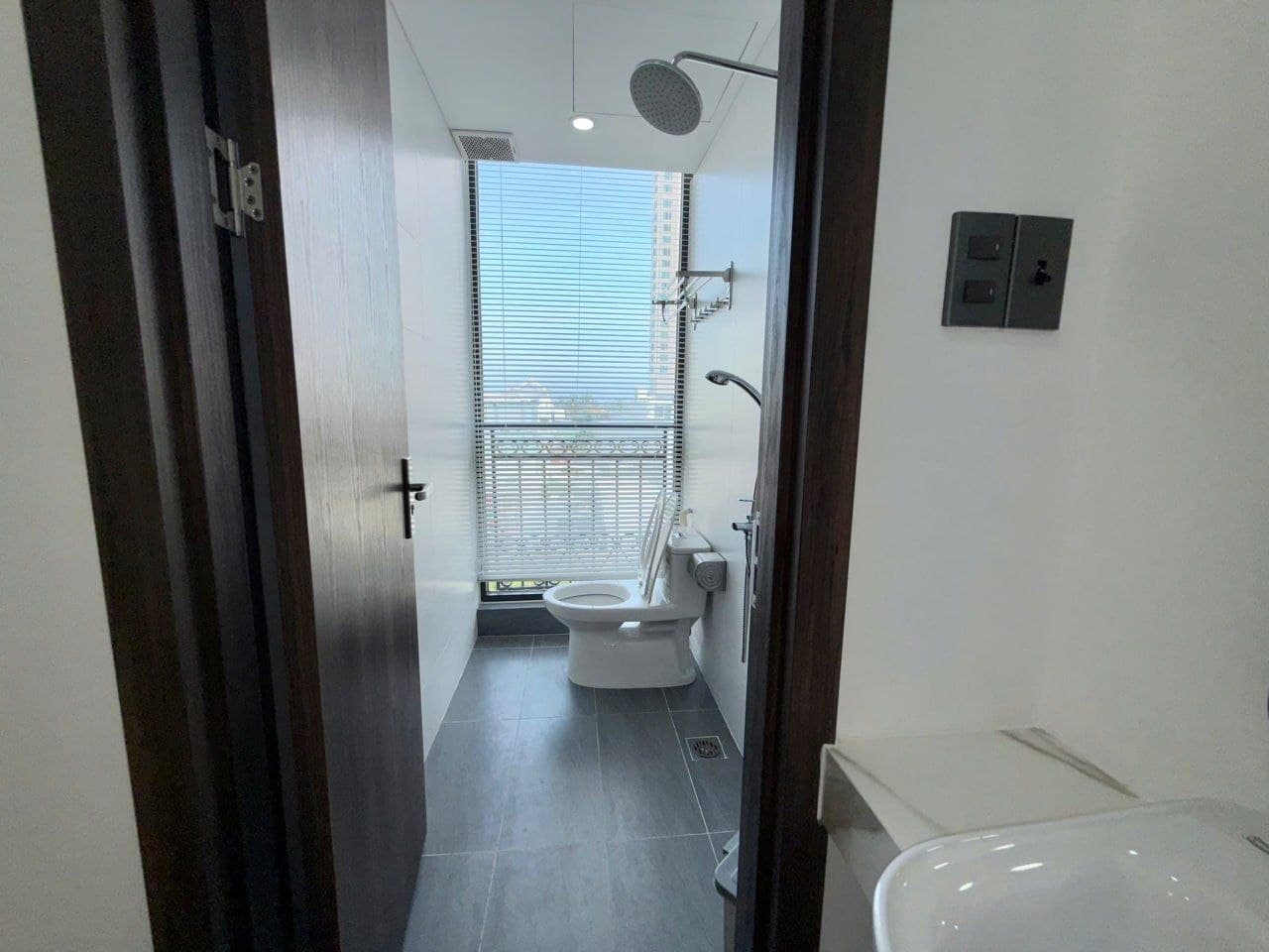 For rent: 1-bedroom apartment — 5