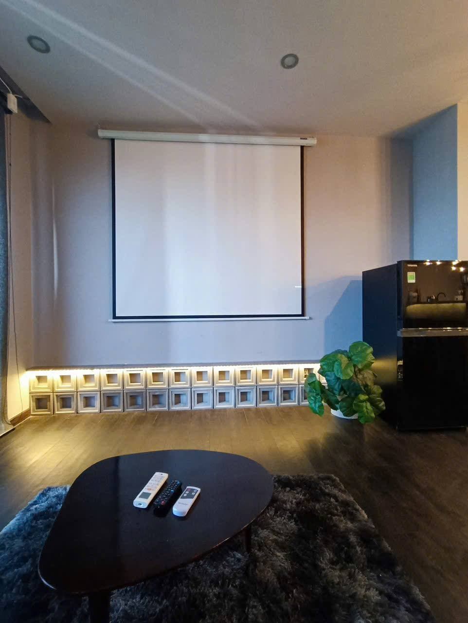1 BR Apt — 4