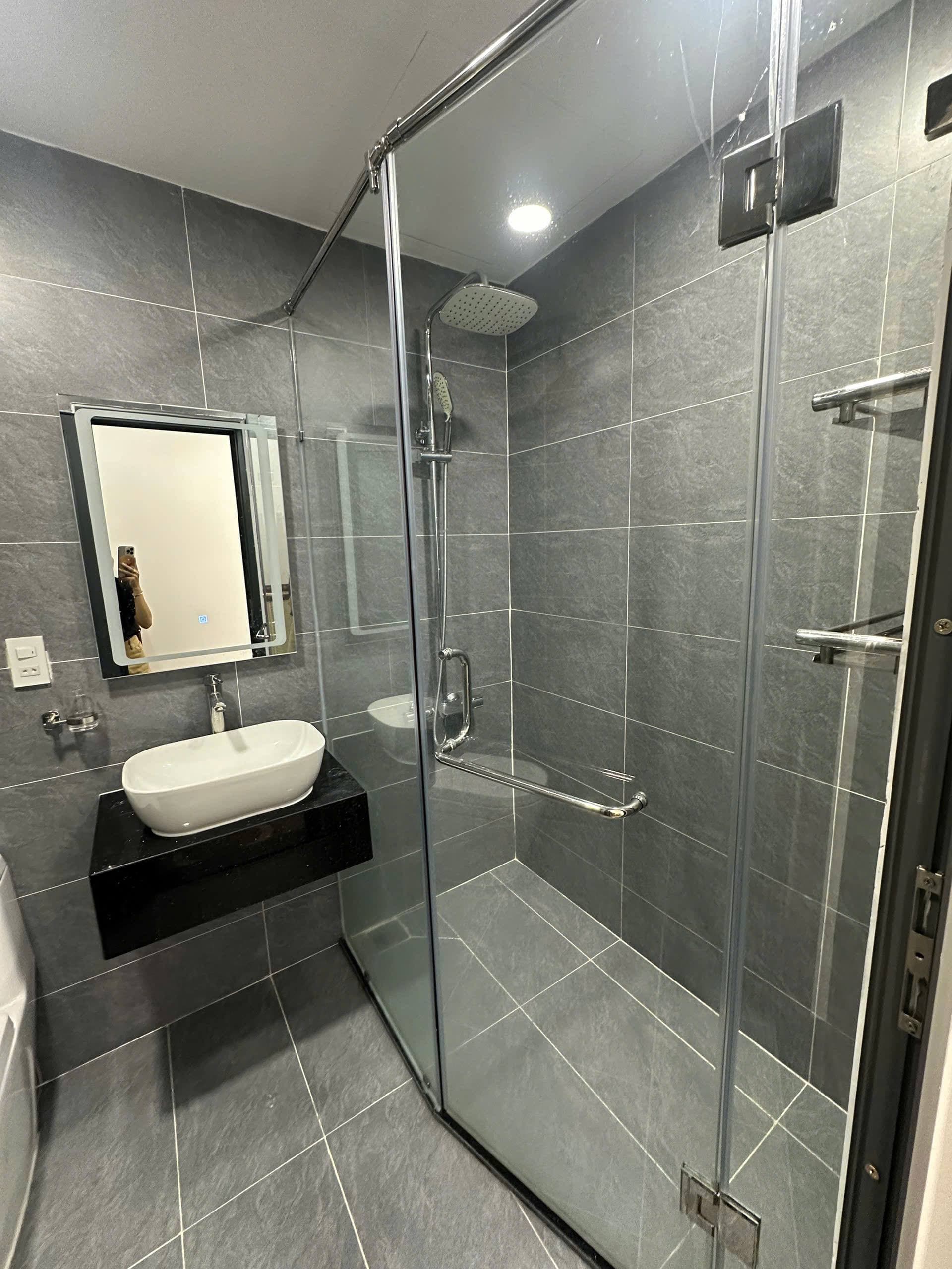 For rent: 1-bedroom apartment — 4