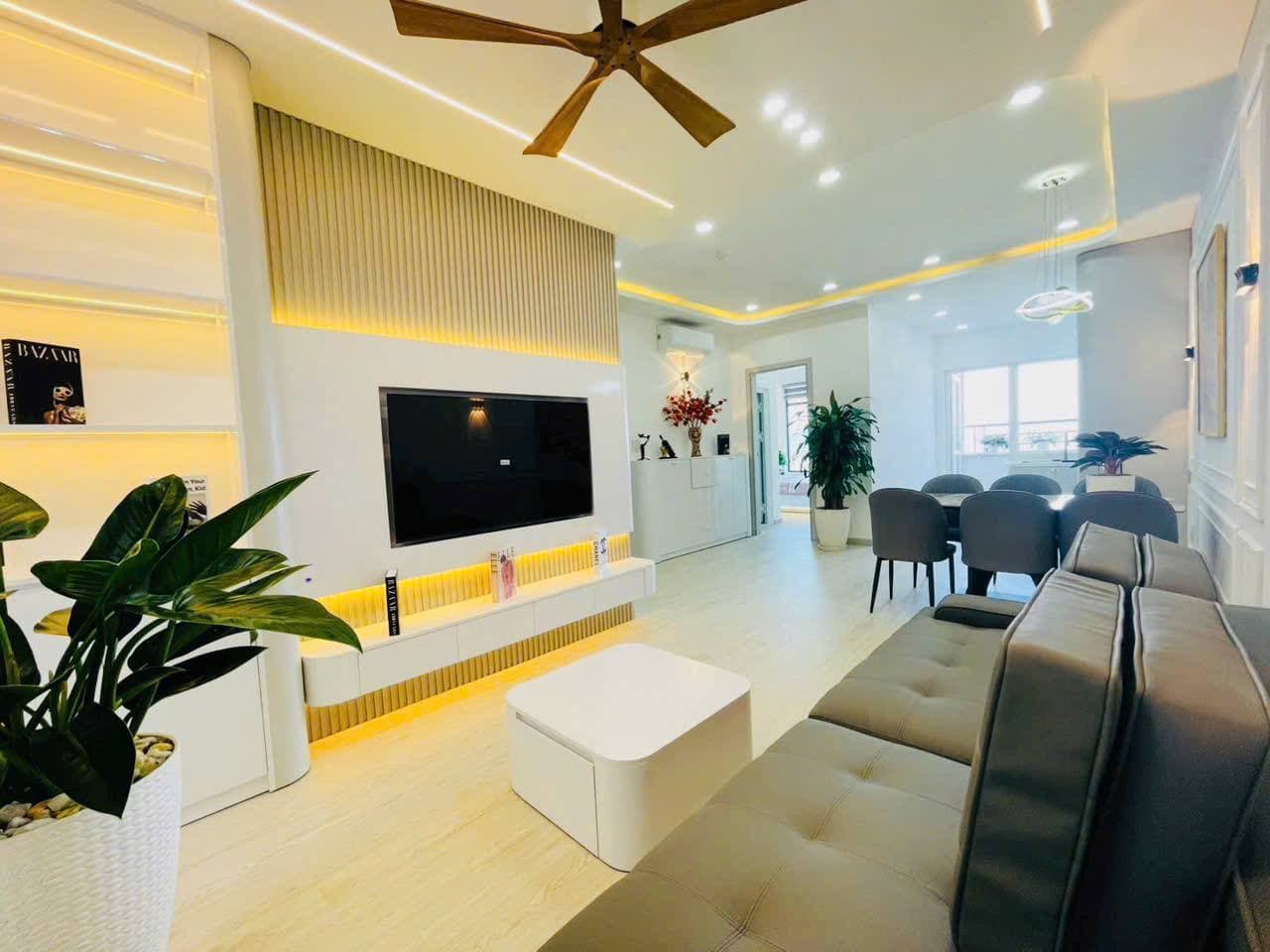 2 BR Apt