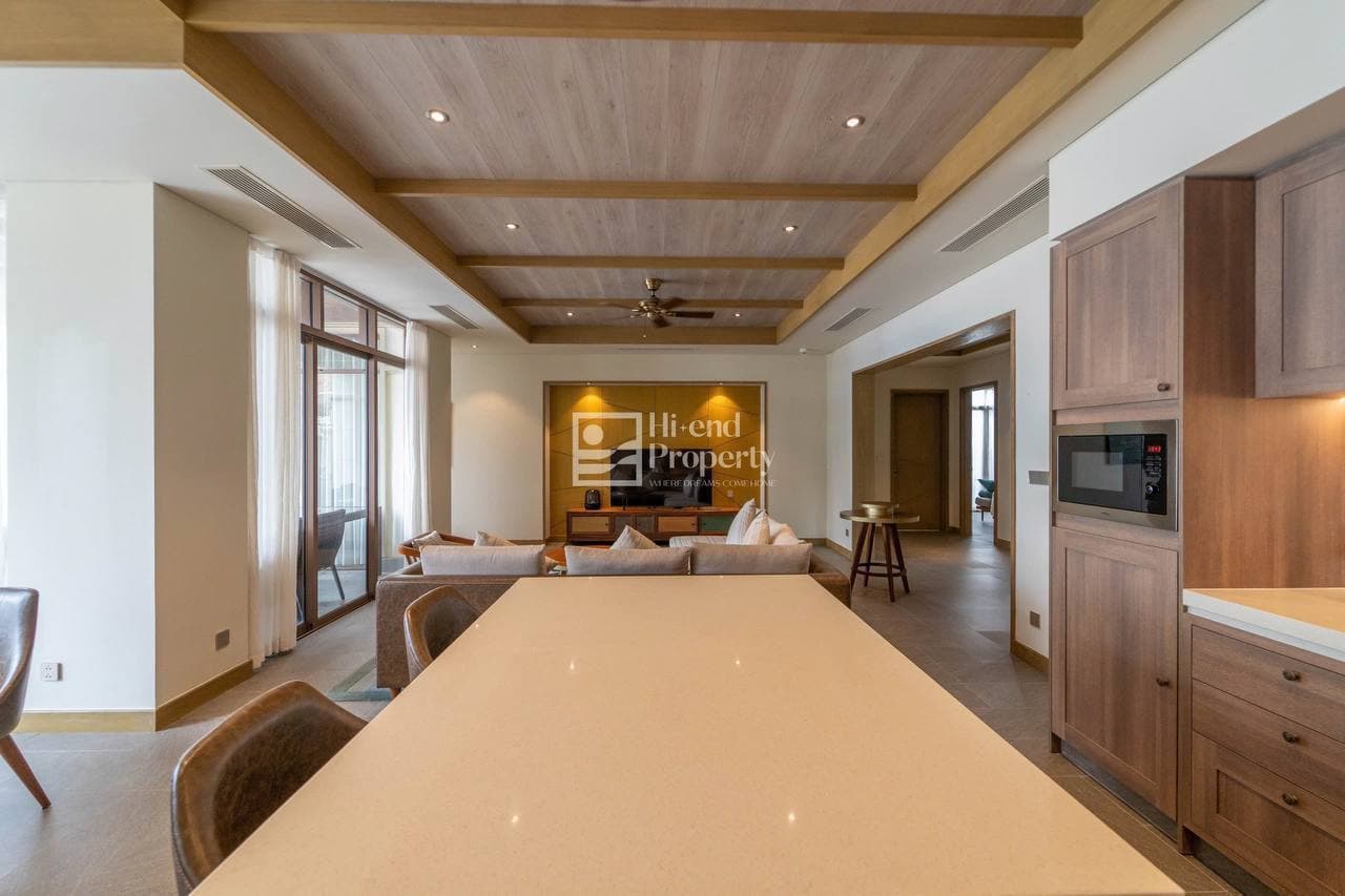 Villa — 5