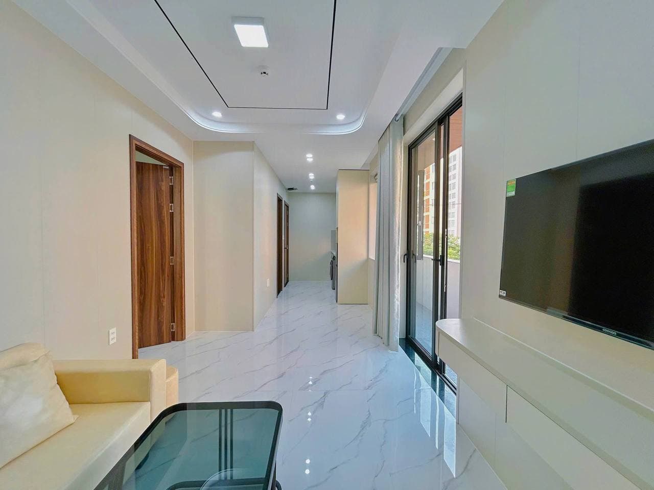 For rent: 1-bedroom apartment — 4