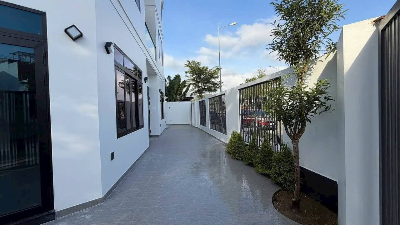 House — 2