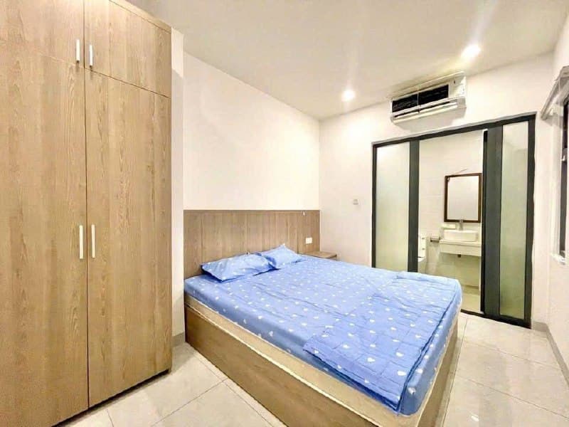 2 BR Apt — 4