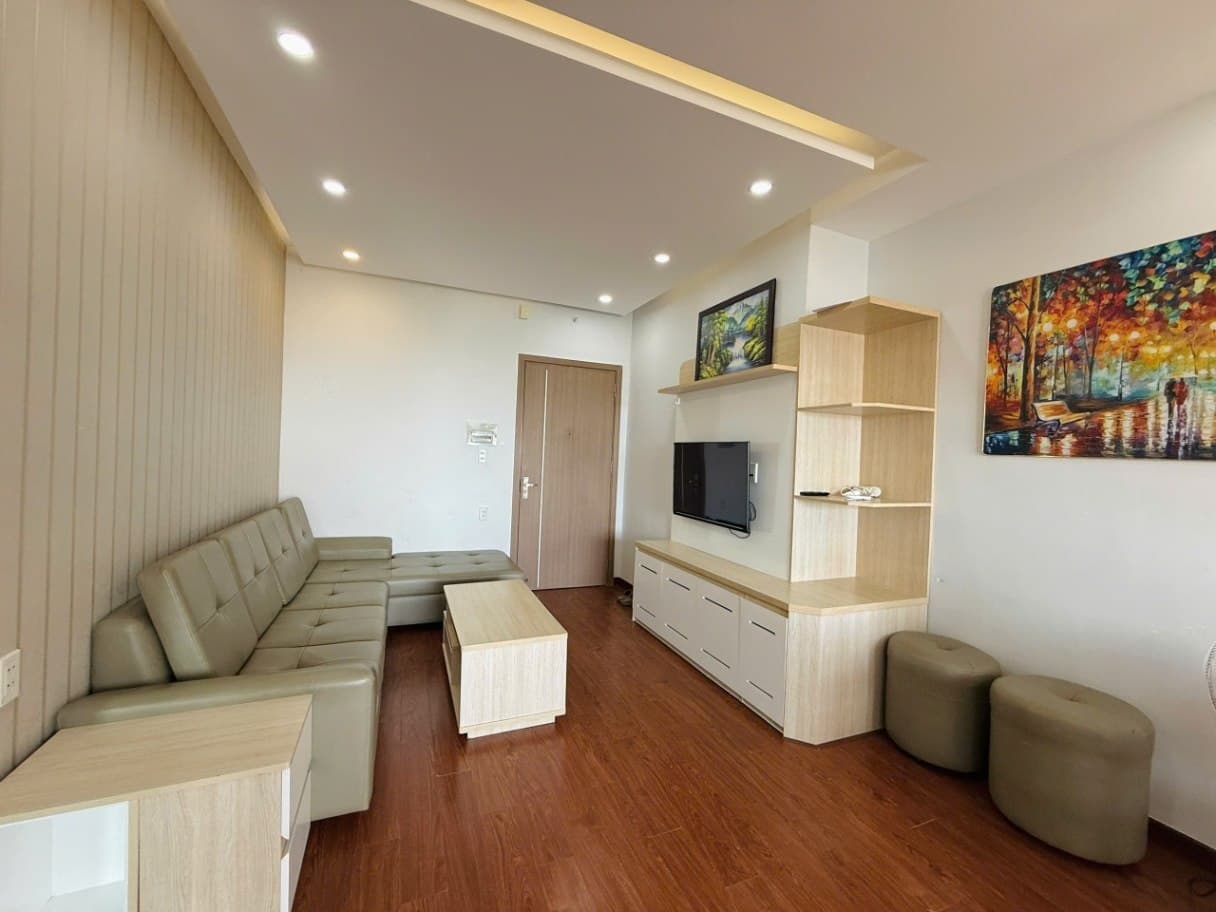 For rent, 2-room apartment — 2
