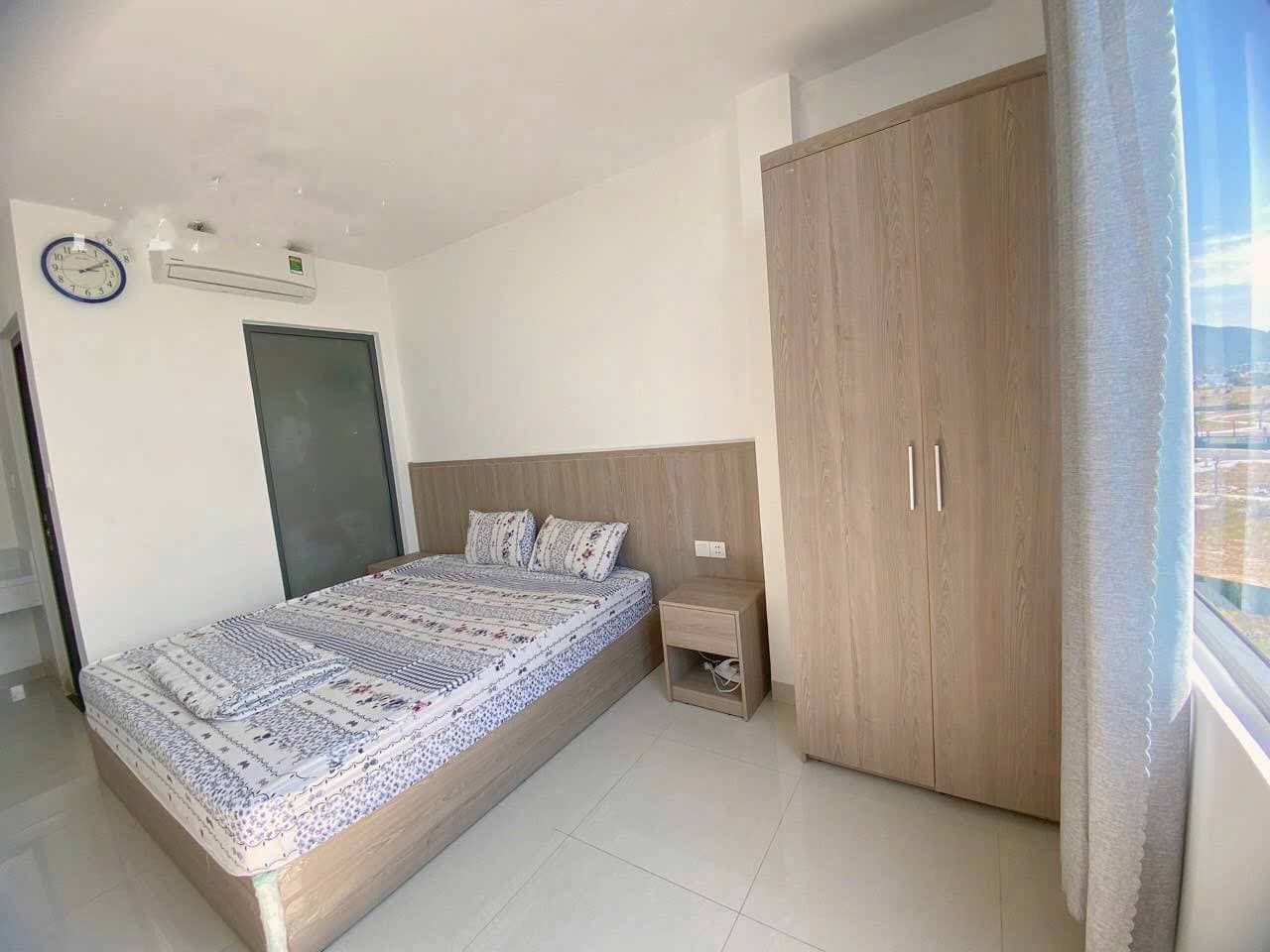 2 BR Apt — 4