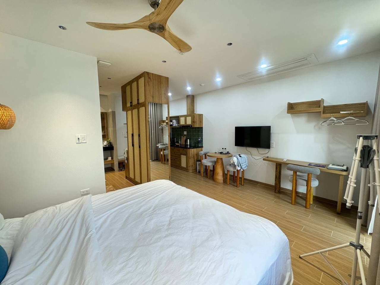 Studio for rent — 4