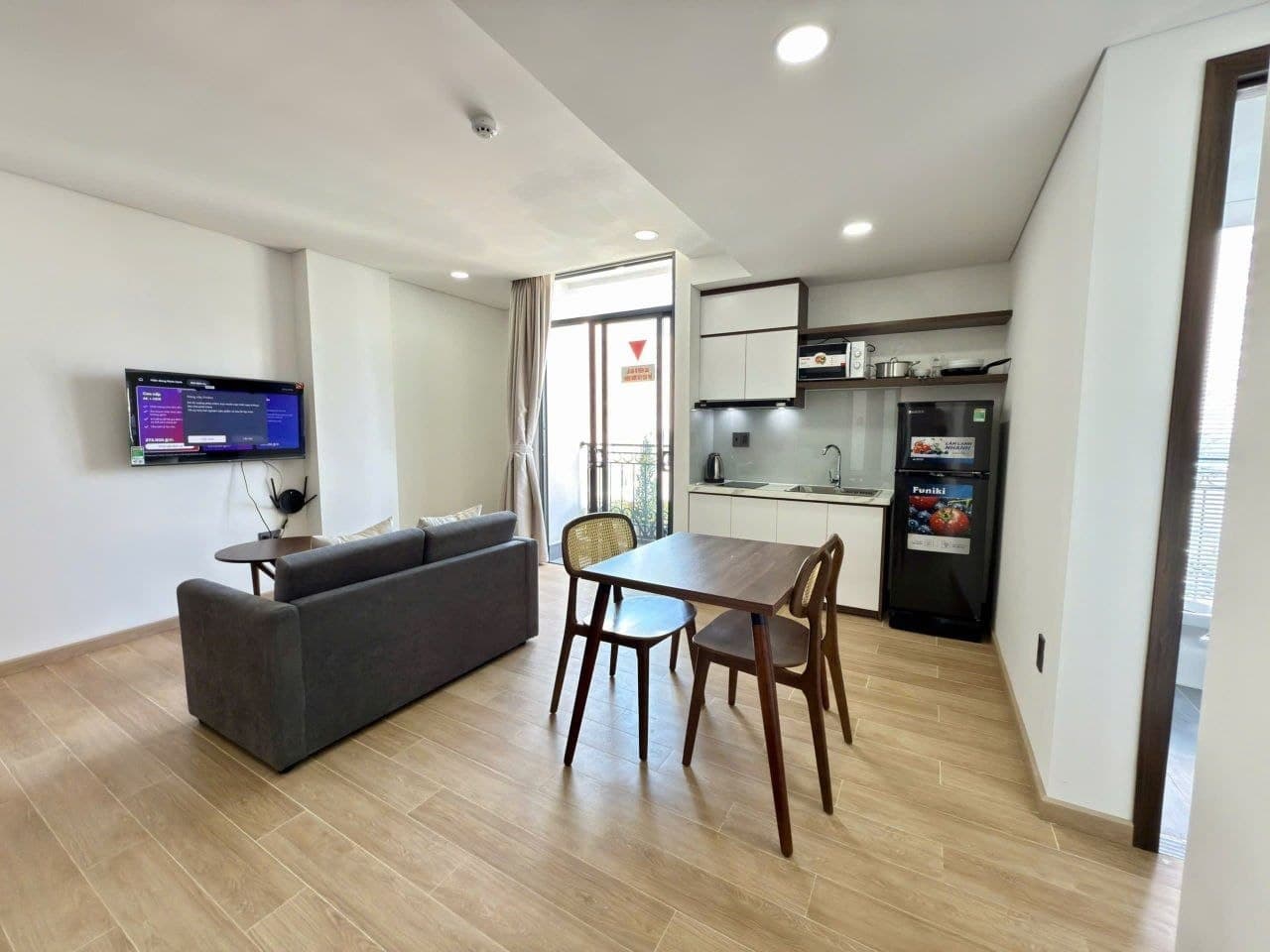 For rent: 1-bedroom apartment — 2