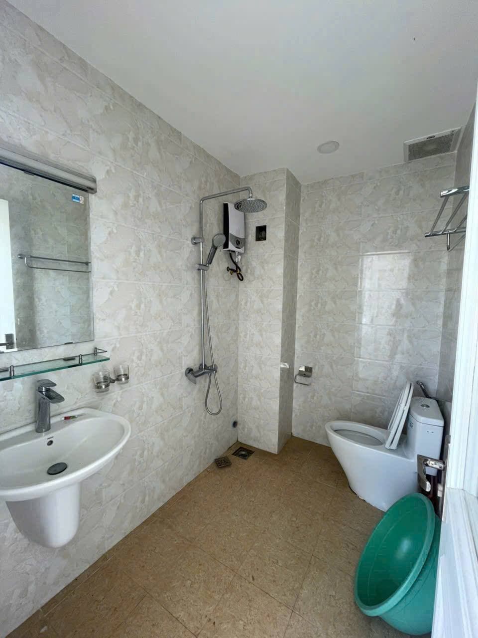 2-bedroom apartment for rent — 3