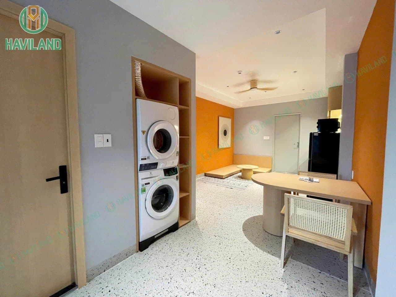 1 BR Apt — 4
