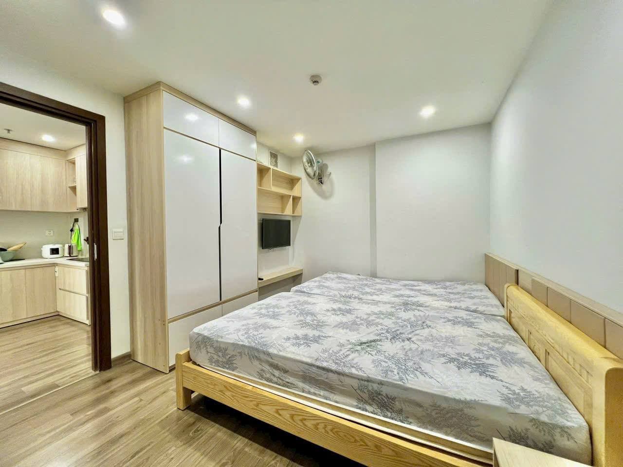For rent: 2-room apartment — 4