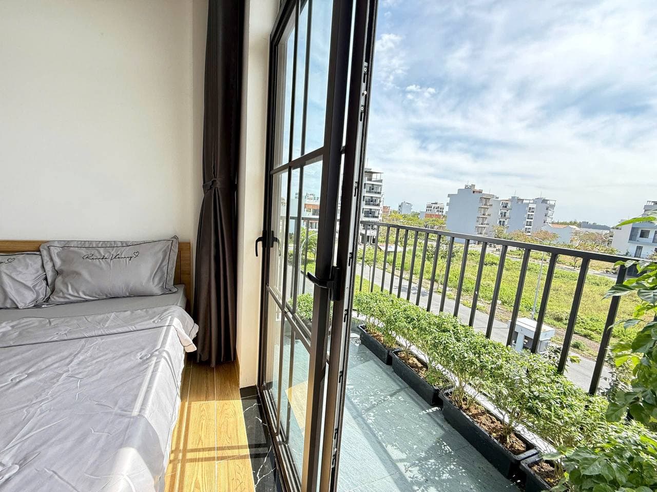 1 BR Apt
