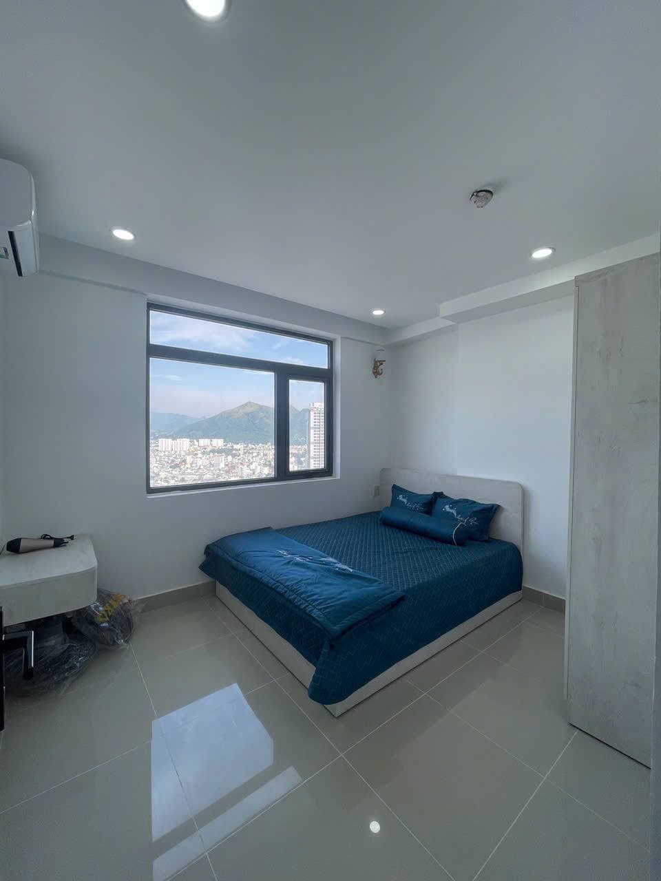 2 BR Apt — 3