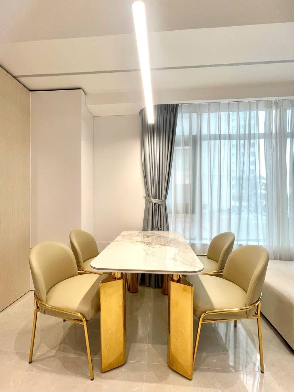2 BR Apt