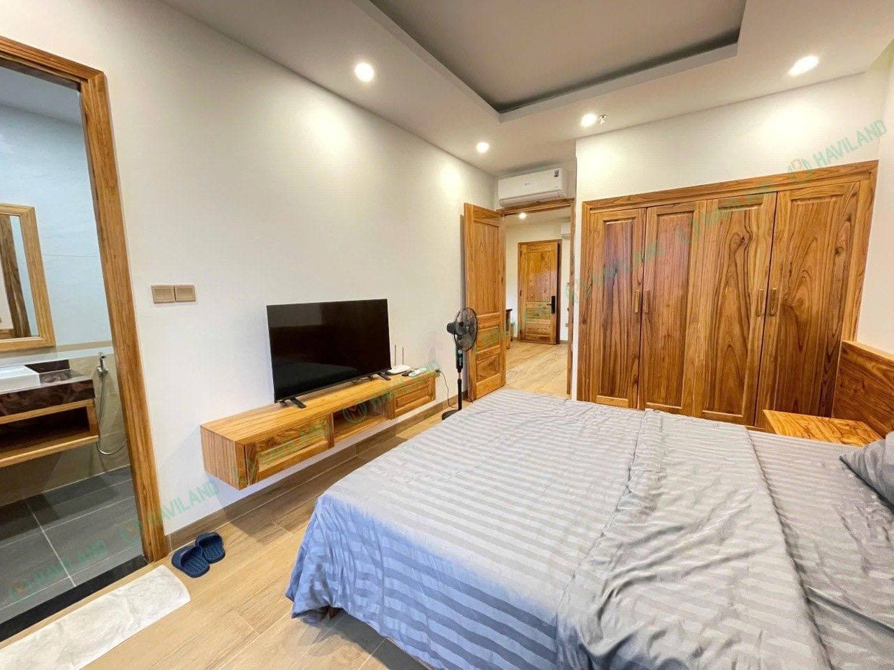 1 BR Apt — 2