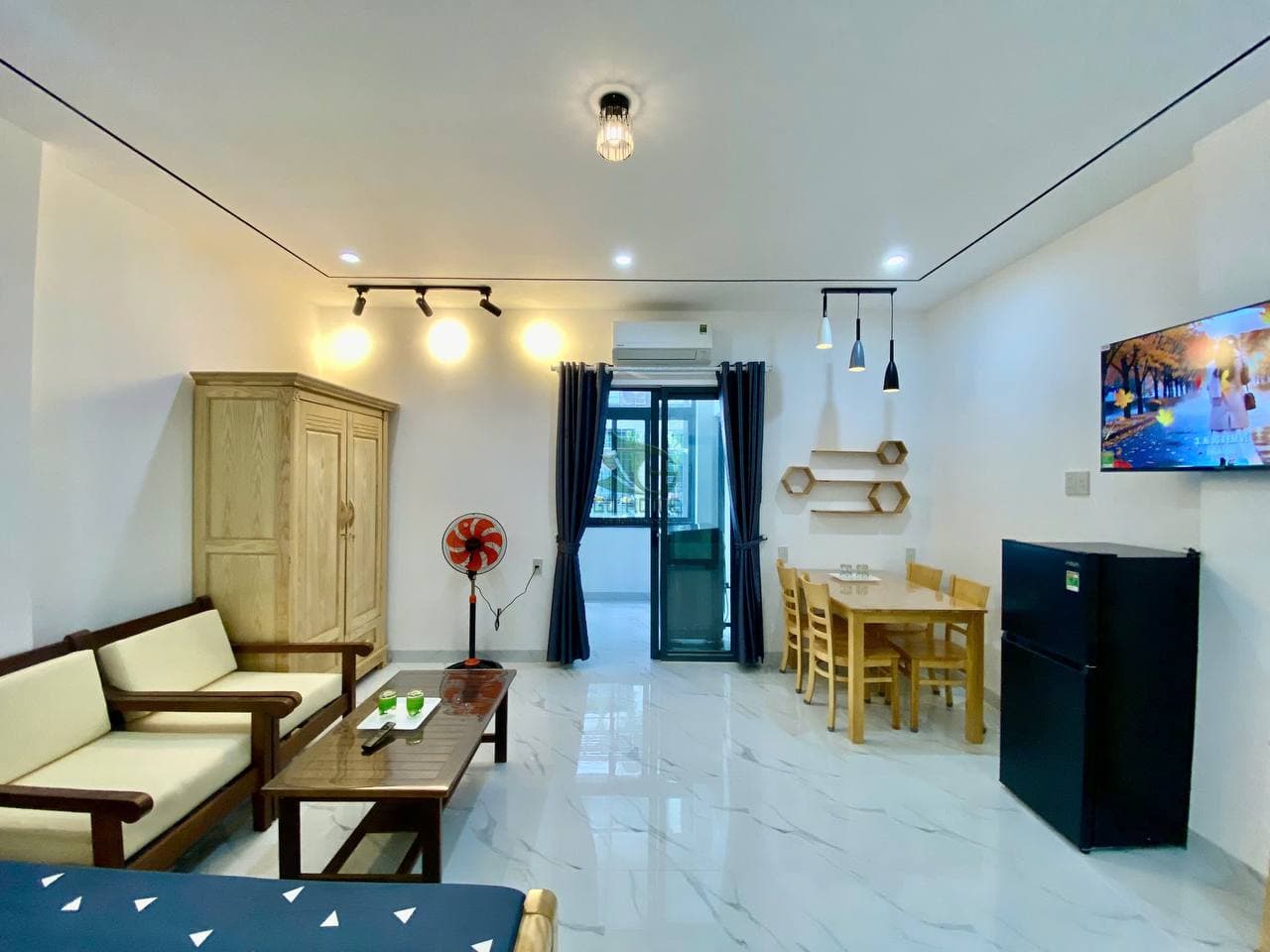 1 BR Apt — 4