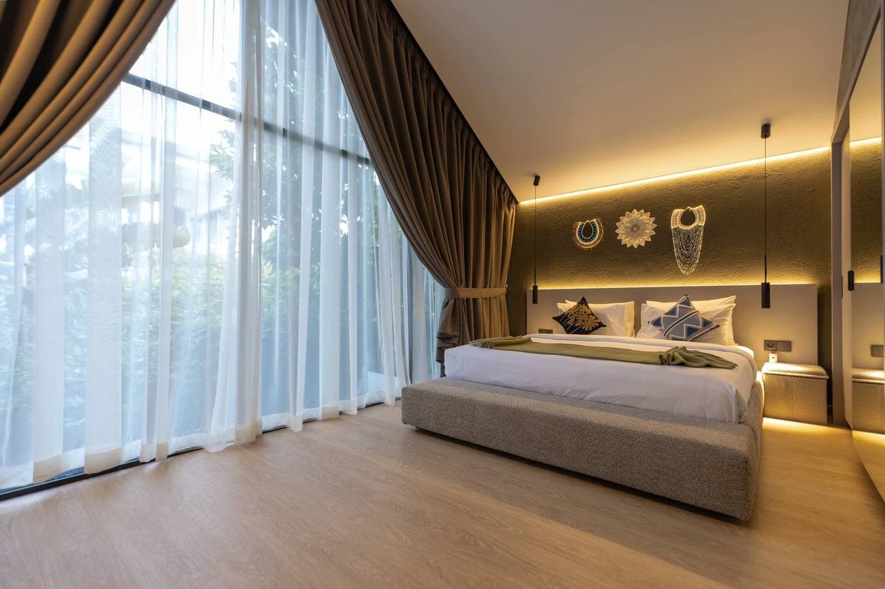 Villa — 5