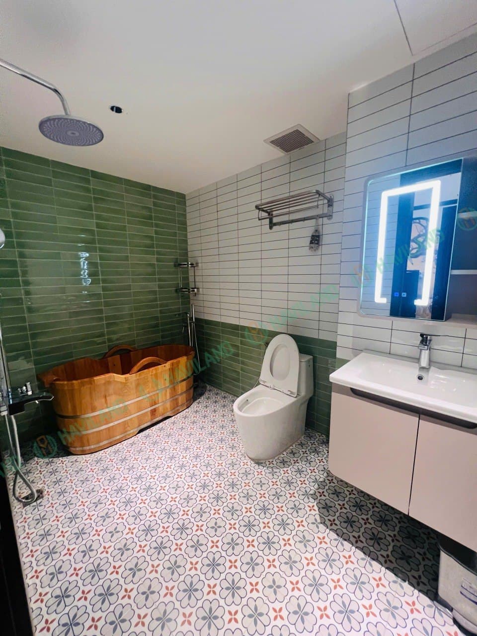 2 BR Apt