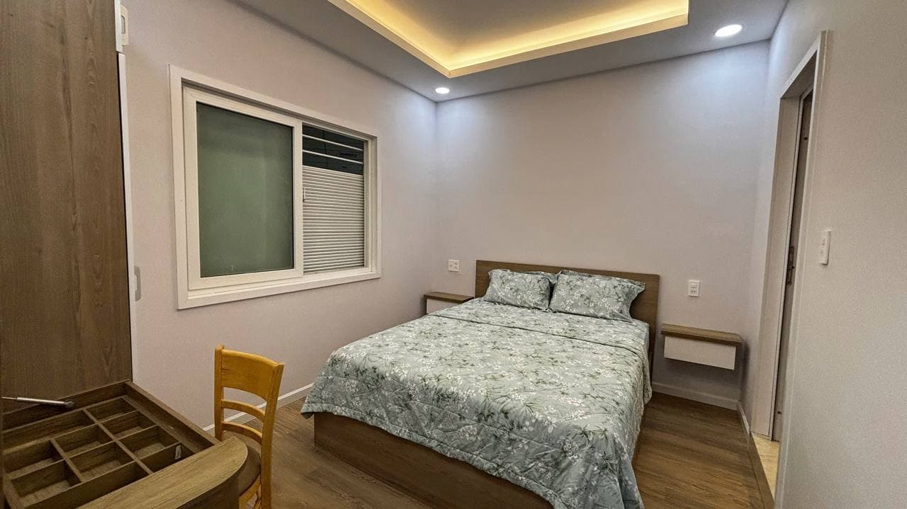 2 BR Apt — 5