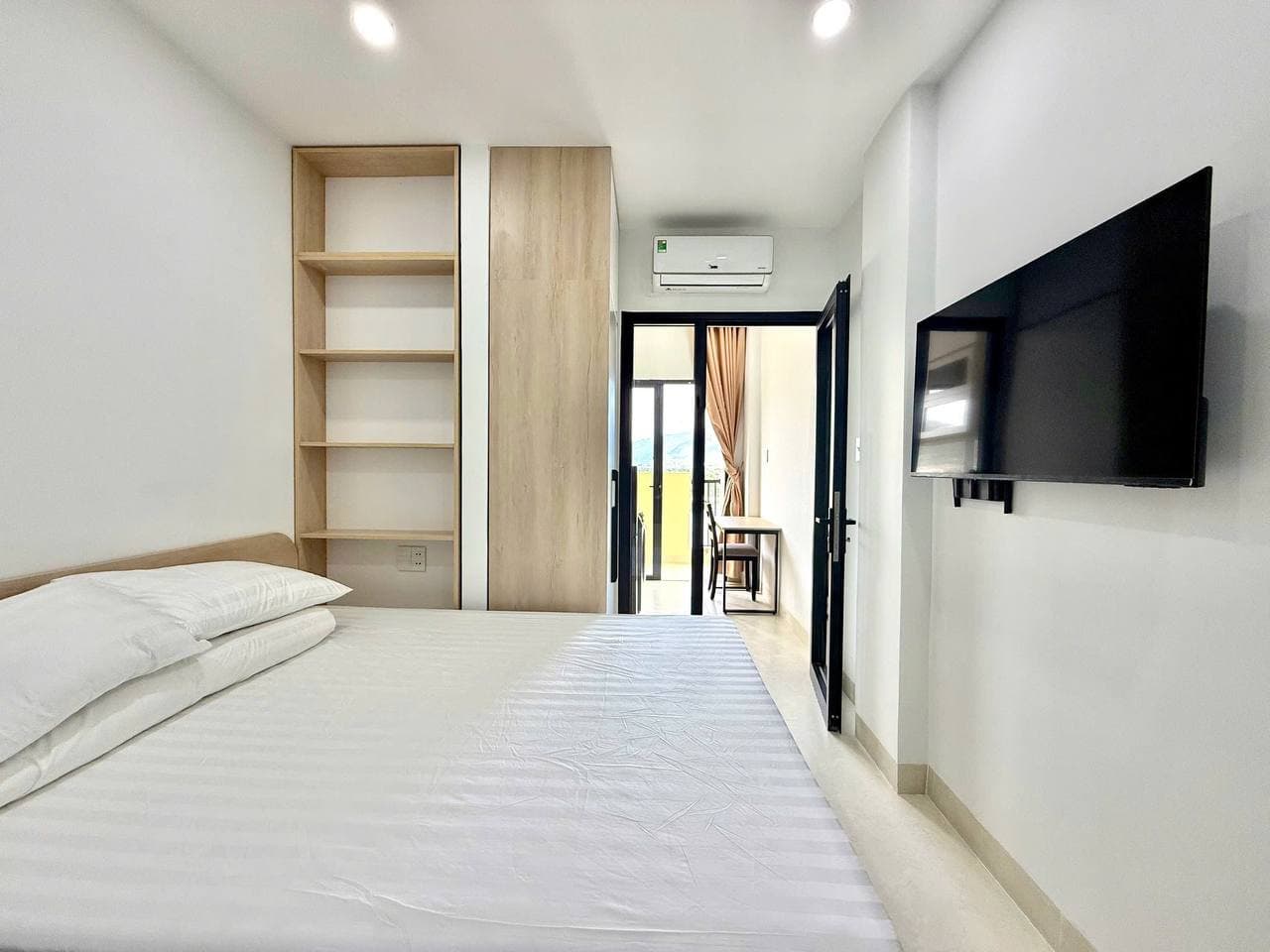 1 BR Apt — 5