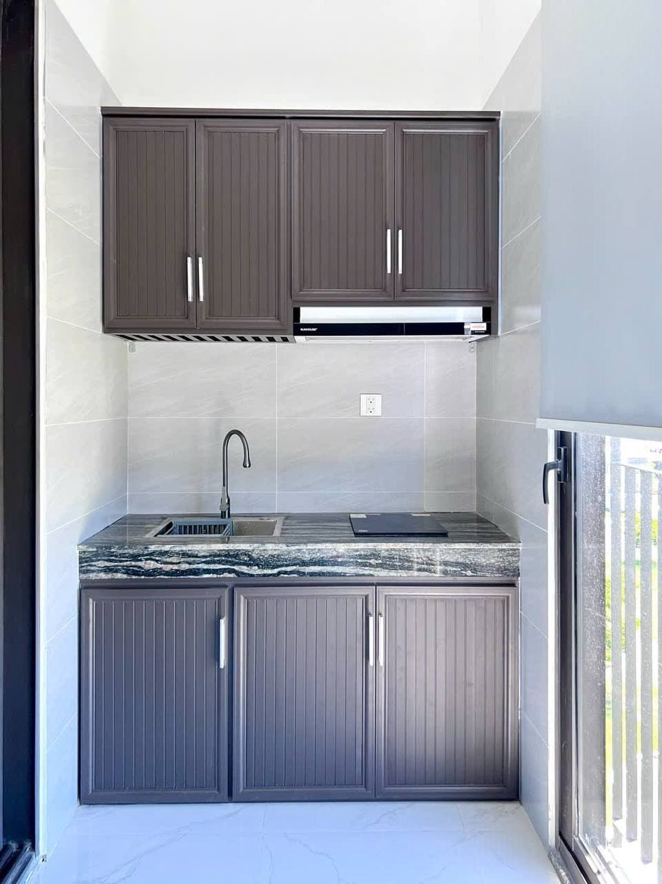 For rent, 1-bedroom apartment — 5