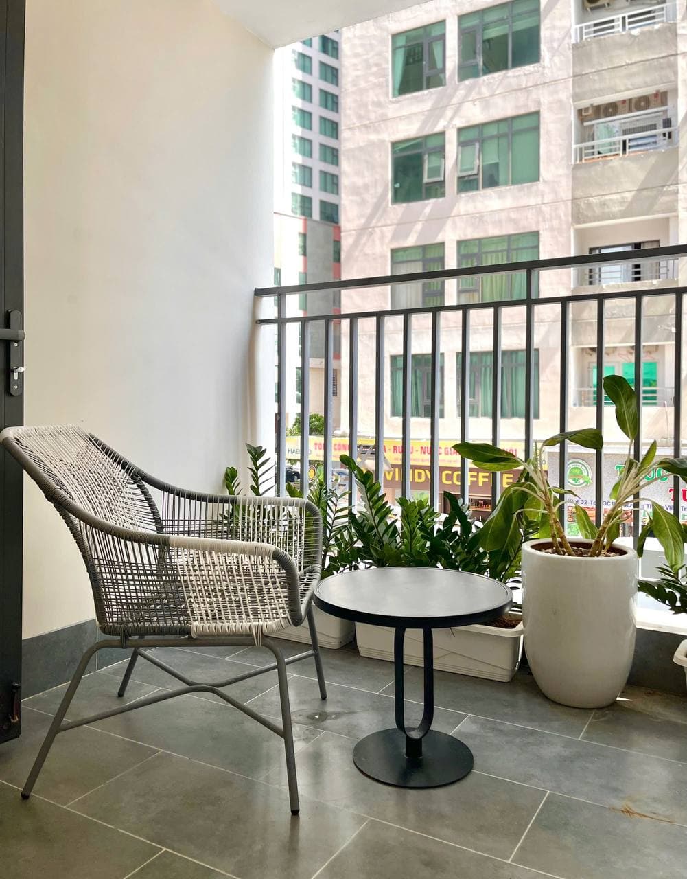 2 BR Apt — 5