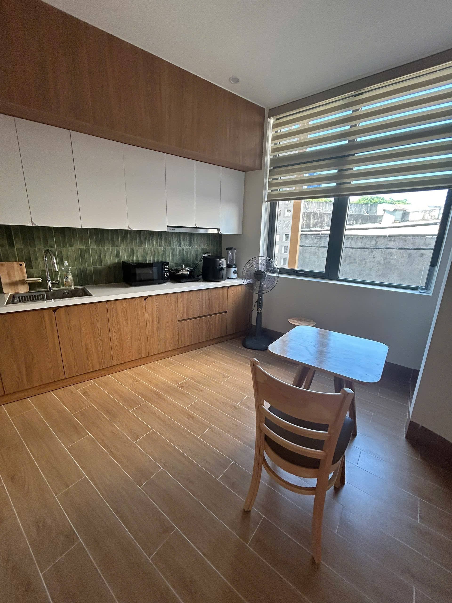 1 BR Apt — 2