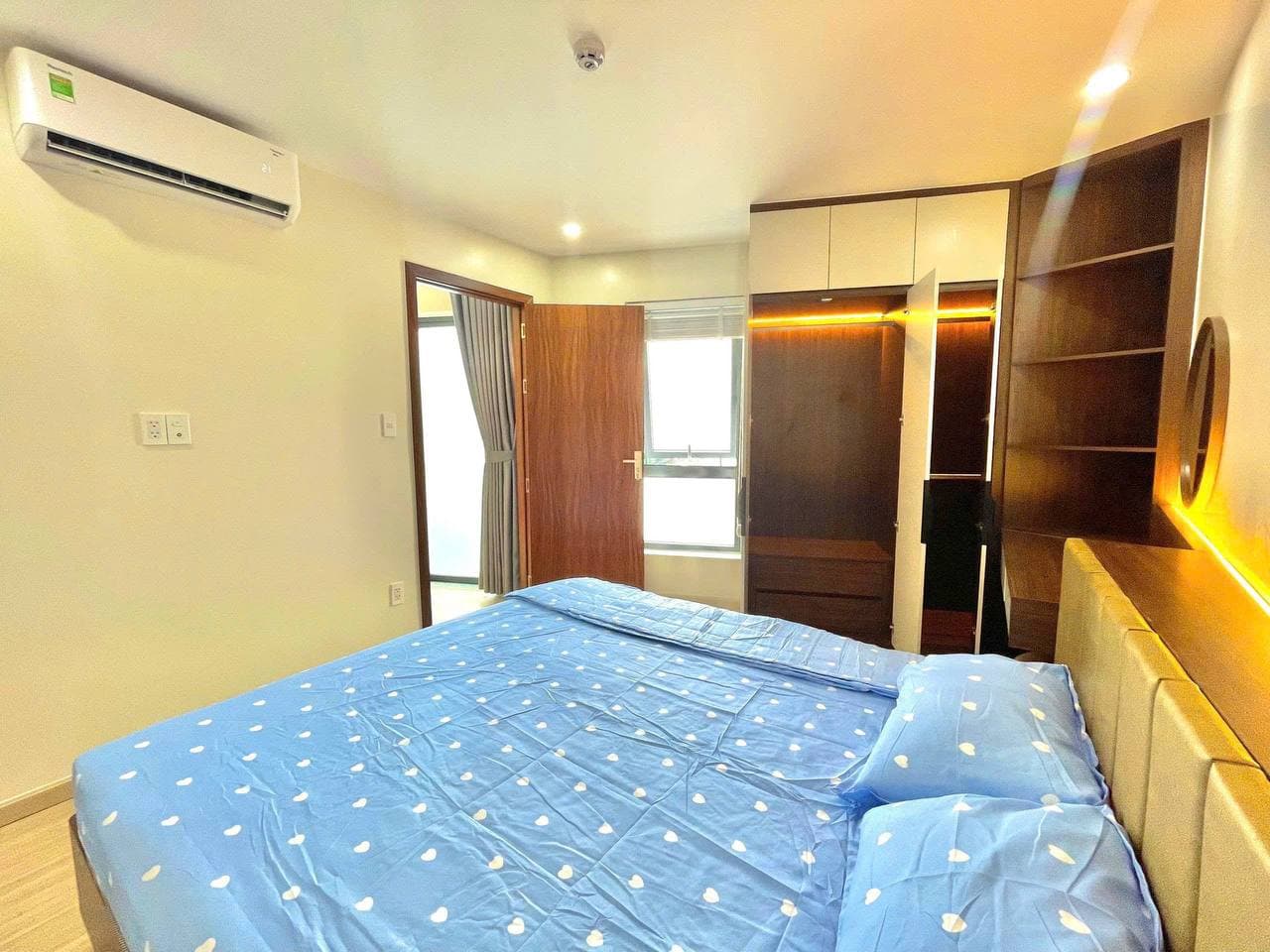 2 BR Apt — 4