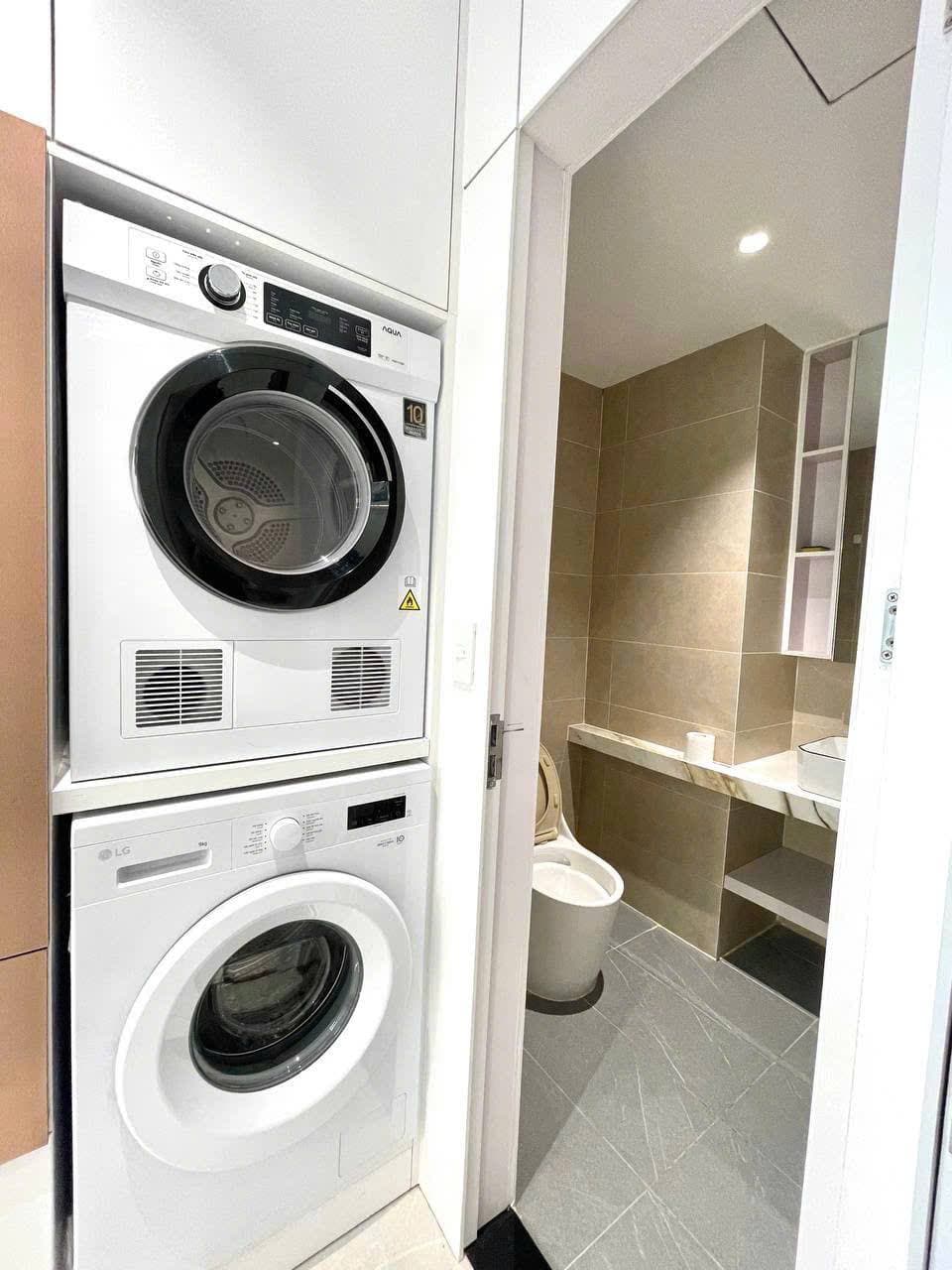 2 BR Apt — 3