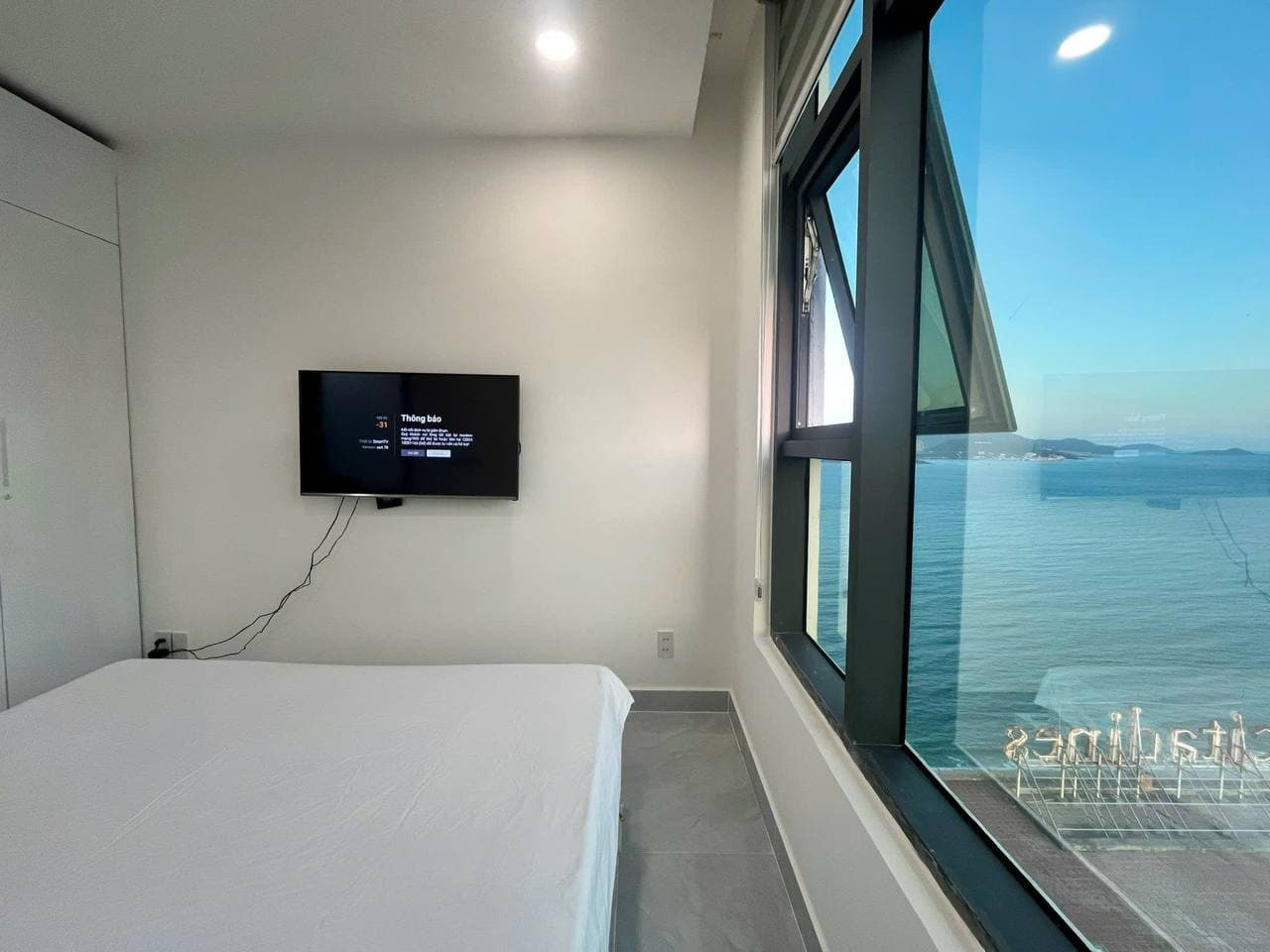 2 BR Apt — 4
