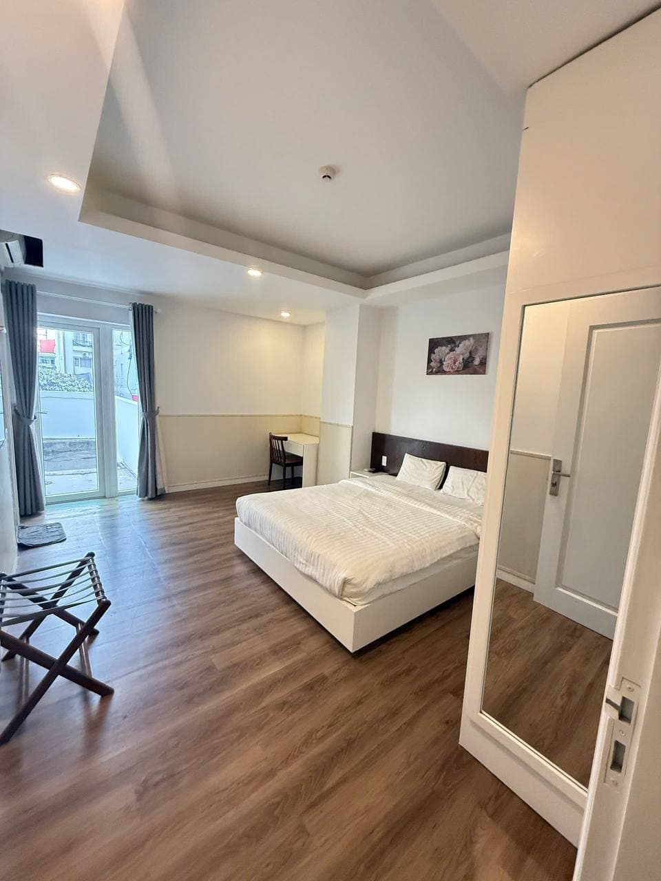 3 BR Apt