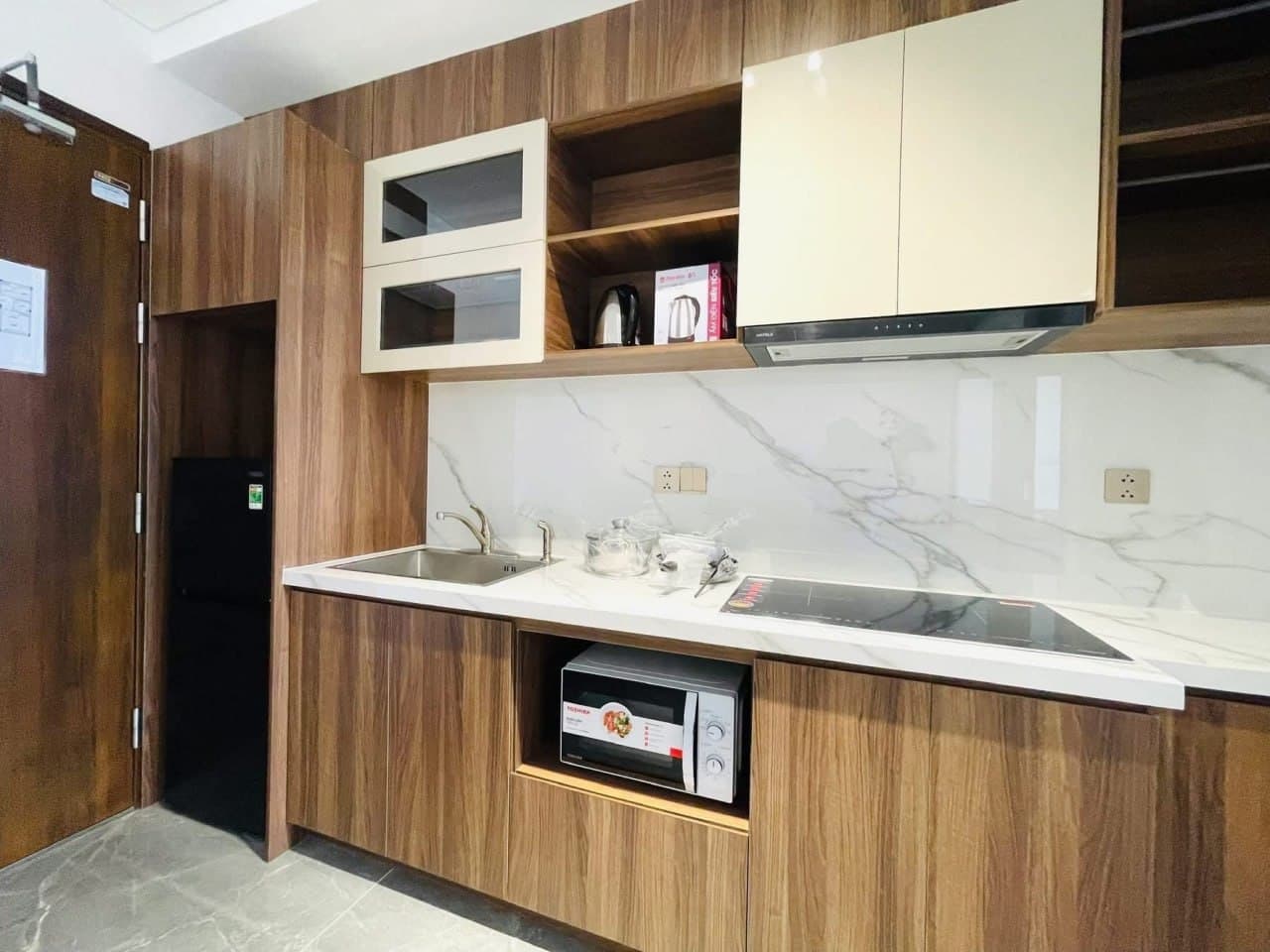 2 BR Apt — 4