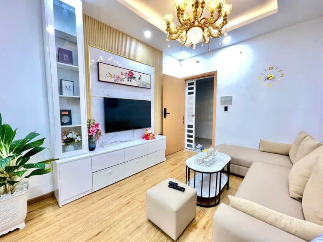 2 BR Apt — 2