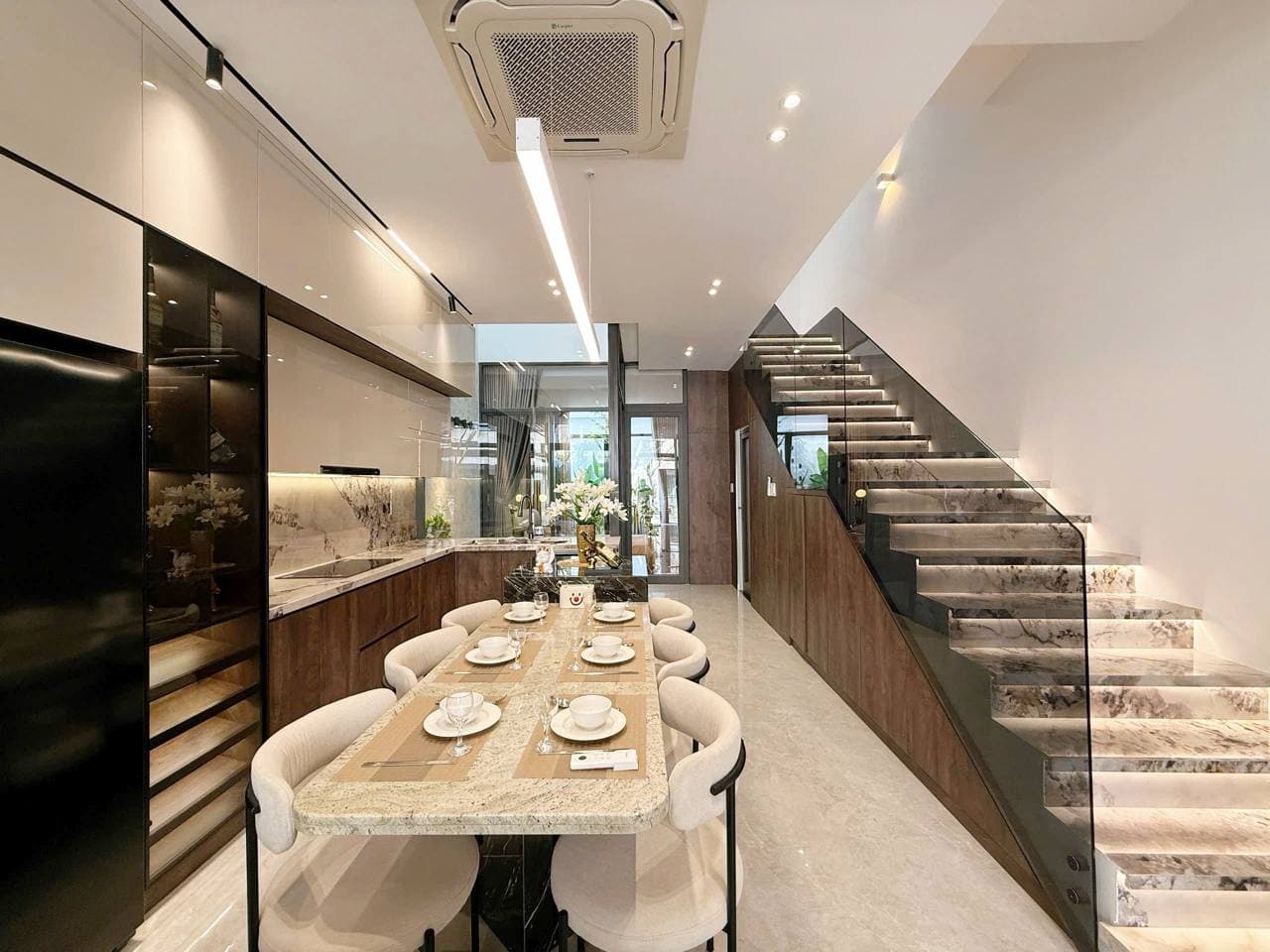 House for Rent — 3