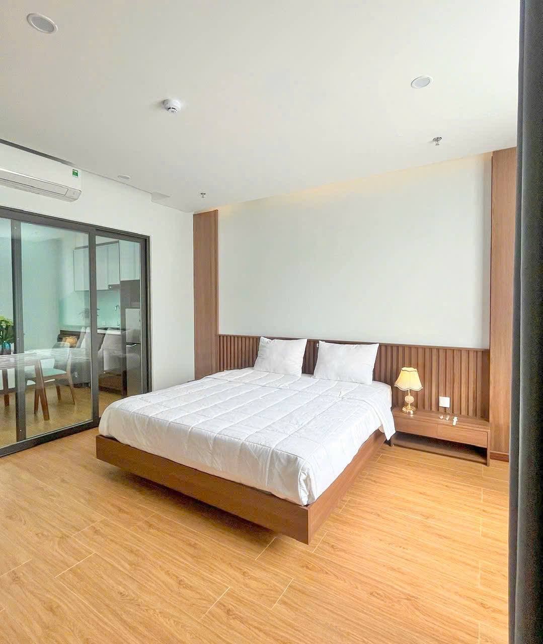 1 BR Apt — 2
