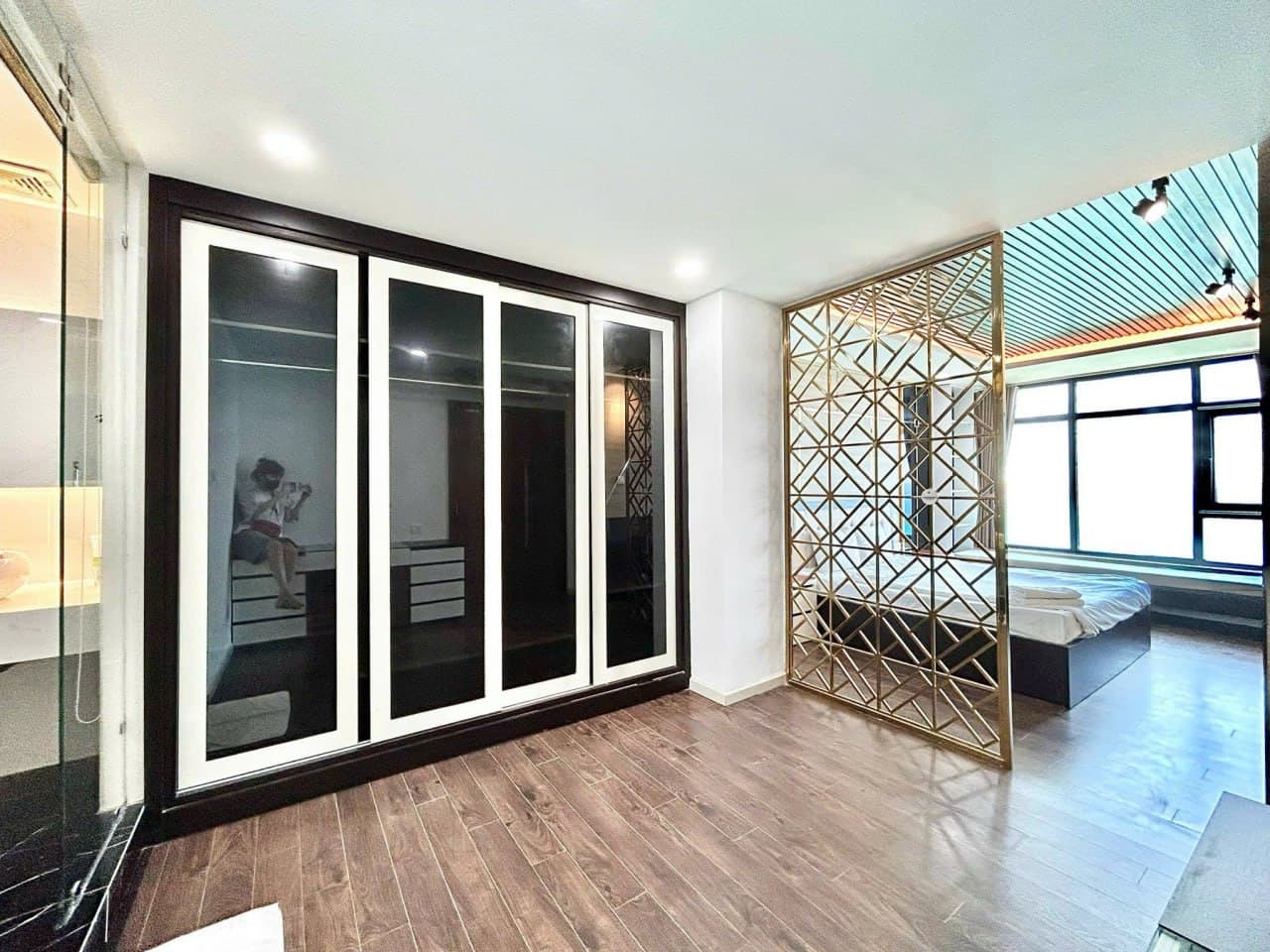 3 BR Apt — 5