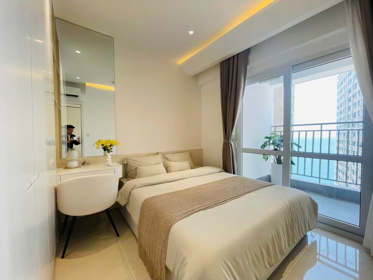 For rent: 2-room apartment — 5