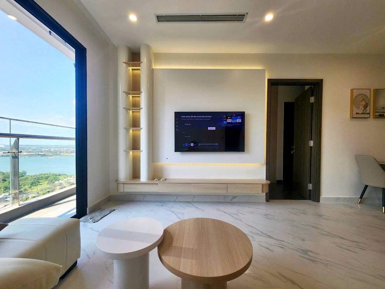 2 BR Apt