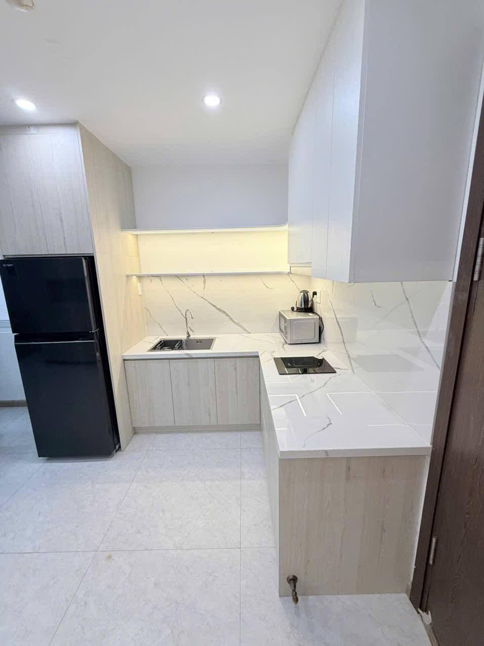 1 BR Apt — 5