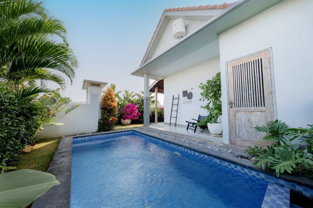 Villa — 4