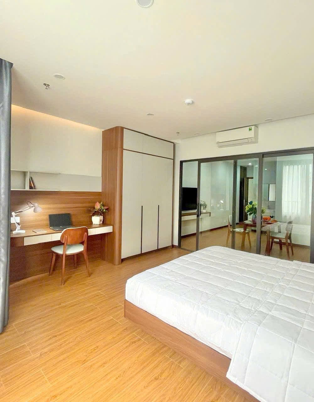 1 BR Apt — 4