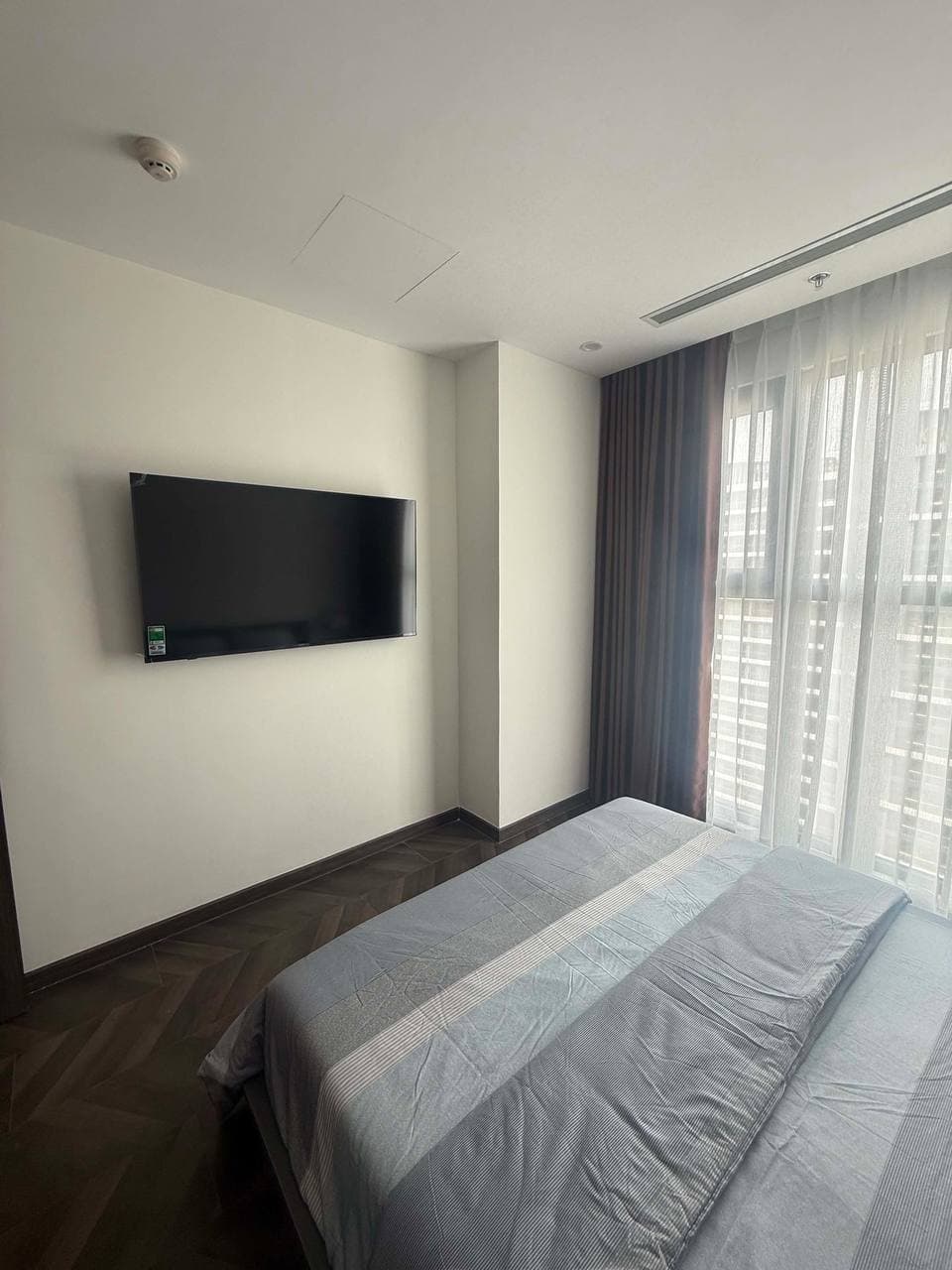 1 BR Apt — 5