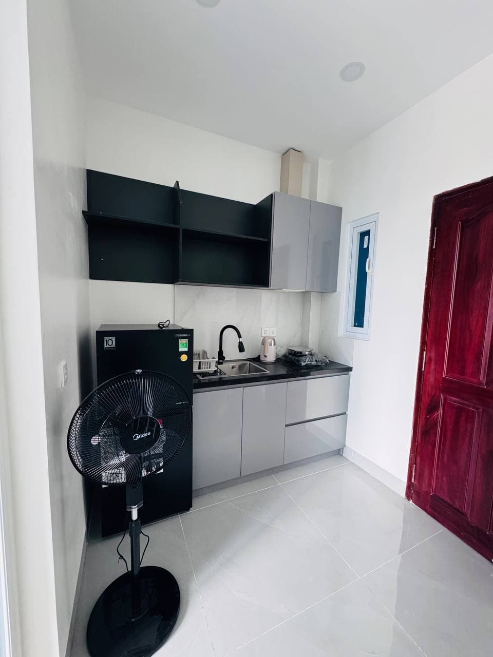 1 BR Apt — 4