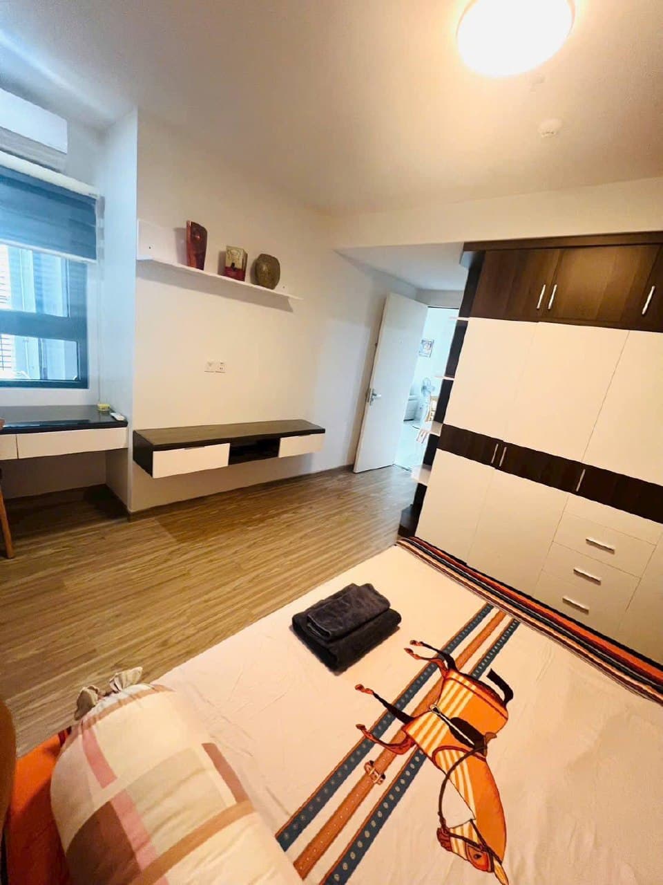 2 BR Apt — 5