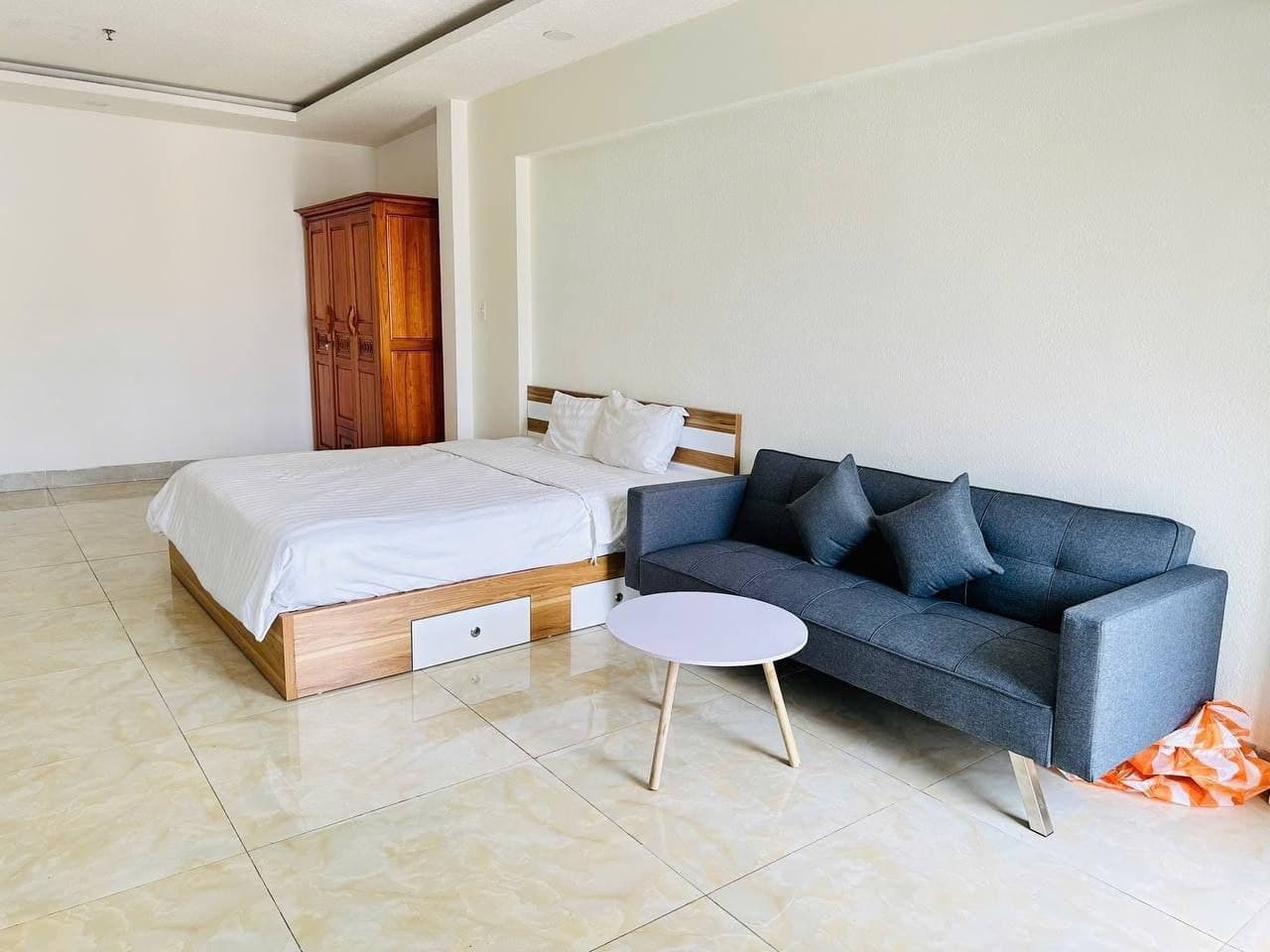 1 BR Apt — 5