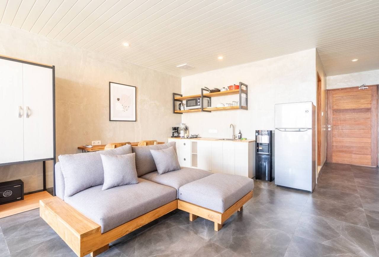 For rent: 1-bedroom apartment — 5