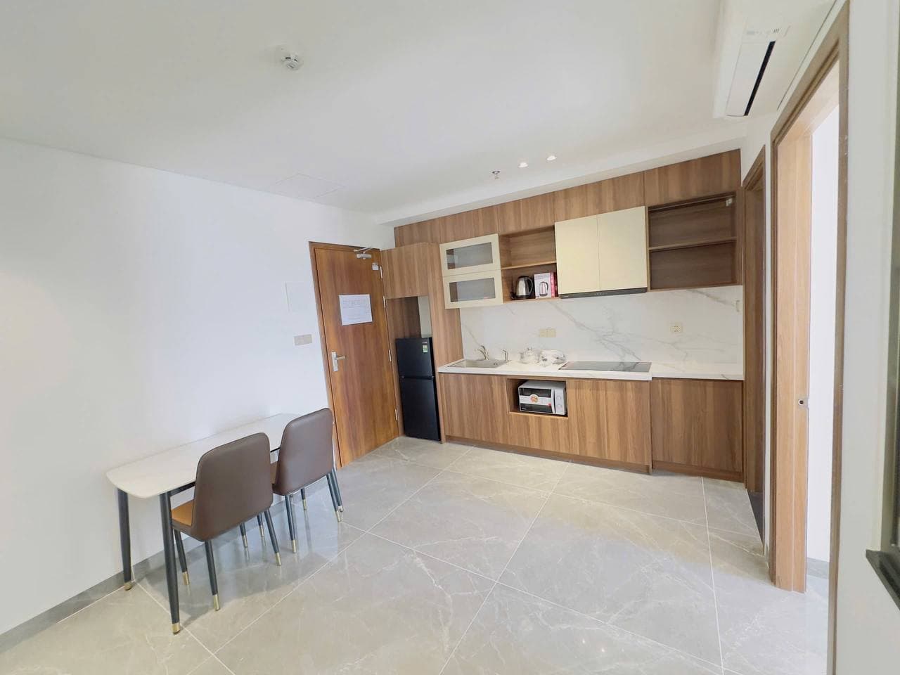 1 BR Apt