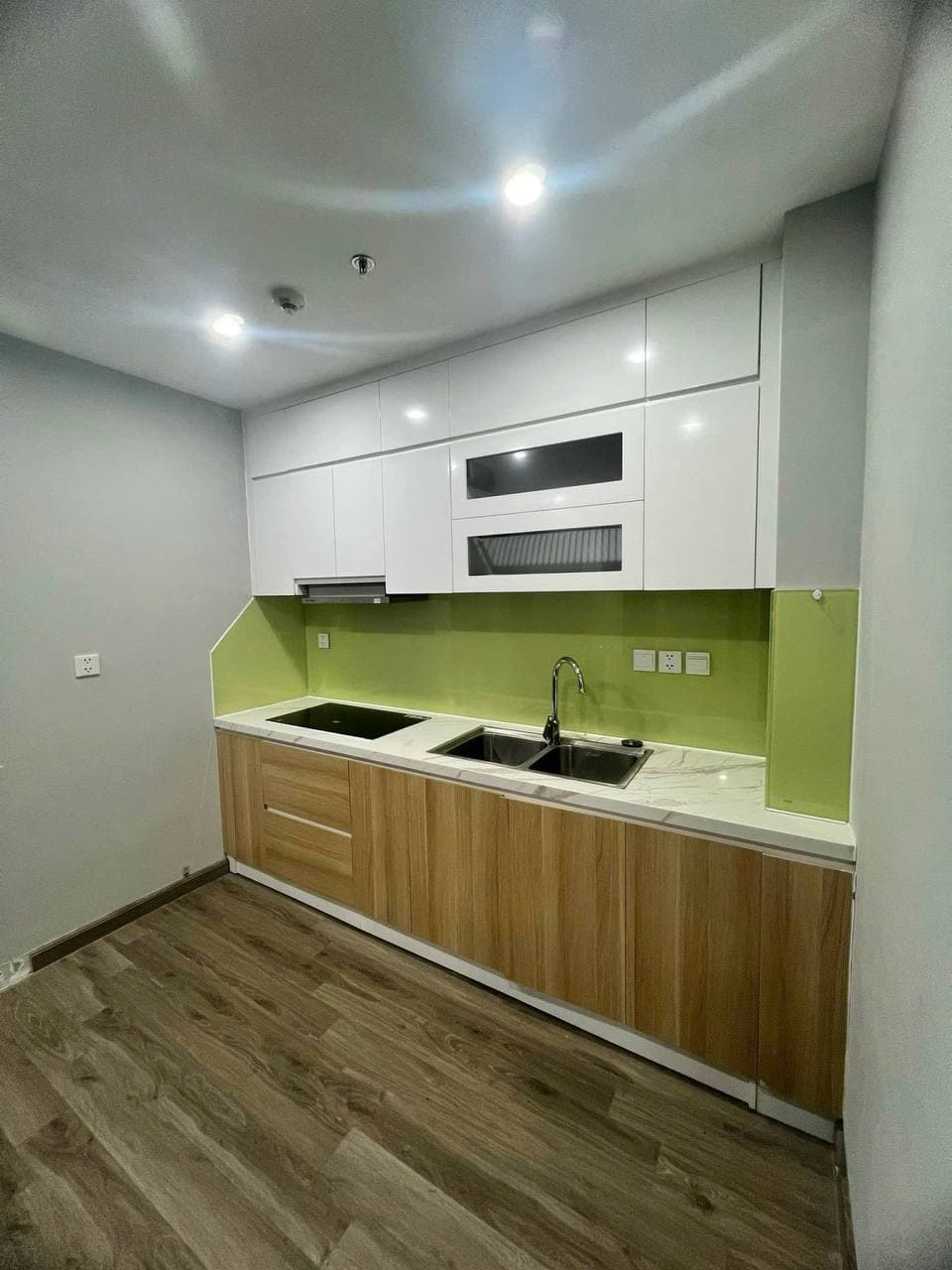 2 BR Apt — 4